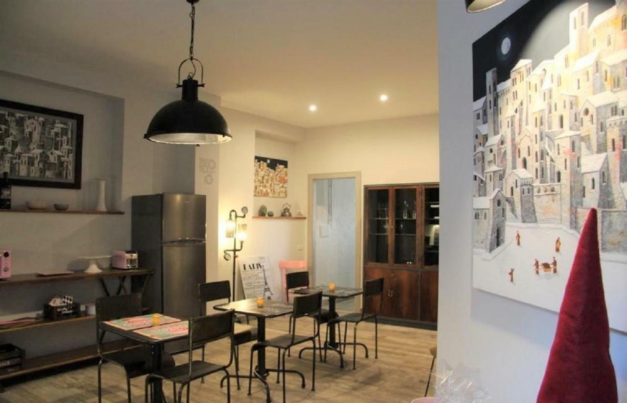 Отель Industrial Chic House - Private Parking Орвието Экстерьер фото